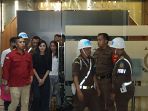 sandra-dewi-usai-jalani-pemeriksaan-penyidik-kejagung_20240515_205230.jpg