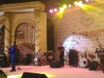 sandy-sandoro-saat-menghibur-para-penonton-di-acara-zaphrodite_20180114_192847.jpg