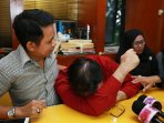 sandy-tumiwa-tersandung-kasus-penipuan-investasi-bodong_20151127_115333.jpg