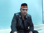 sandy-tumiwa-tertipu-agen-travel-umroh_20180329_170310.jpg