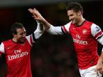 santi-cazorla-n-olivier-giroud_20161028_161732.jpg