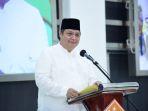 santuni-anak-yatim-saat-ramadhan-di-acara-mkgr-airlangga-didoakan-jadi-presiden-2024.jpg