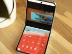 sapple-akan-merilis-layar-lipat-mirip-seperti-gawai-samsung-galaxy-z-flip5.jpg