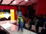sasar-kaum-muda-urban-ramayana-pamerkan-produk-casual-wear_20160521_140948.jpg