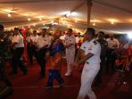 satgas-mtf-tni-dan-angkatan-laut-india-gelar-cocktail-party_20170911_135427.jpg