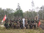 satgas-pamtas-yonif-411-kostrad-patroli-patok-bersama-tentara-pn_20190902_125240.jpg