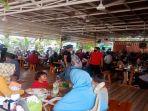 satpol-pp-kota-padang-saat-berikan-surat-pangkk.jpg