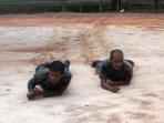 satpol-pp-pasang-bendera-terbalik_20151130_193405.jpg