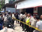 satu-keluarga-di-bekasi-tewas-polisi-temukan-luka-akibat-senjata-tajam-pada-tubuh-korban.jpg