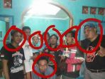 satu-keluarga-kecelakaan_20170828_084050.jpg