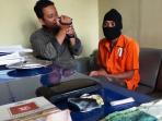 satu-paket-sabu-bawa-dua-pemuda-ke-sel-tahanan_20161106_132243.jpg