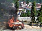 satu-unit-mobil-jenis-colt-t-terbakar-di-desa-palayang-raya.jpg