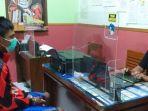 satuan-reskrim-polresta-banyumas-saat-memeriksa-dt-21-warga-kecamatan-kembaran.jpg