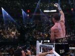 saul-canelo-alvarez-dari-meksiko-kepada-penonton-setelah-mengalahkan-jermell-charlo.jpg