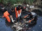 sayapilihbumi_rivercleanup.jpg<pf>sayapilihbumi_2.jpg