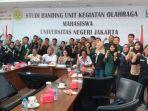 sebanyak-25-unj-mendapat-pelajaran-dari-pengurus-koi.jpg
