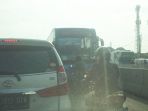 sebuah-bus-transjakarta-jurusan-harapan-indah-bekasi_20171026_102715.jpg