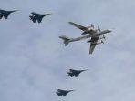 sebuah-jet-pembom-tupolev-tu-95-rusia.jpg