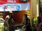 sebuah-kelurahan-di-solo-beri-denda-pada-petugas-yang-tak-pakai-masker.jpg