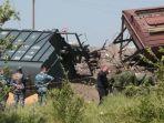 sebuah-kereta-rusia-tergelincir-di-luar-simferopol-krimea.jpg