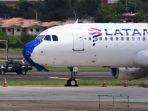 sebuah-pesawat-latam-airlines-maskapai-latam-u6787.jpg