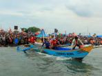 sedekah-laut_20151006_173215.jpg