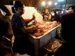 sehari-jelang-ramadan-penjualan-ayam-potong-meningkat_20200423_230555.jpg