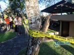 sejumlah-polisi-tampak-berjaga-di-areal-pintu-masuk-ayana-resort-jimb_20170810_132108.jpg