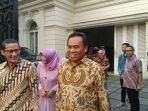 sekda-dki-saefullah-kanan-menyambangi-kediaman-sandiaga-uno_20170708_200936.jpg