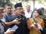 sekda-kabupaten-cirebon-yayat-ruhiyat_20180103_150706.jpg