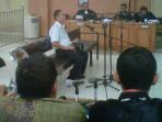 sekda-pemkab-muba-sohan-majid-sidang_20151105_131753.jpg