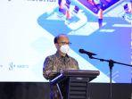 sekjen-anwar-saat-menjadi-pembicara-pada-webinar-6721.jpg