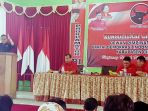 sekjen-dpp-pdi-perjuangan-di-cirebon_20170916_150035.jpg