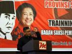 sekjen-pdip-hasto_20160930_200251.jpg