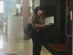 sekjen-pssi-ratu-tisha-saat-berada-di-kempora-senayan.jpg
