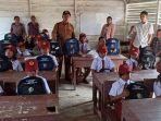 sekolah-filial-untuk-anak-anak-dari-suku-anak-dalam-sad-sungai-badak.jpg