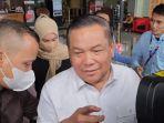 sekretaris-daerah-sekda-riau-sf-hariyanto-usai-diklarifikasi-kpk.jpg