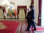 sekretaris-jenderal-partai-komunis-vietnam-nguyen-phu-trong-mengunjungi-istana-kepresidenan_20170823_111614.jpg