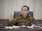 sekretaris-kementerian-koperasi-dan-ukm-prof-rully-indrawan.jpg