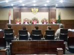 sekretaris-pengadaan-dan-panita-lelang-pringgo-hadi-tjahyono_20170413_184915.jpg