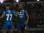 selebrasi-david-da-silva-kanan-dan-ciro-alves-kiri-setelah.jpg