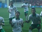 selebrasi-doa-evan-dimas_20150621_232358.jpg