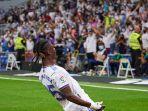 selebrasi-eduardo-camavinga-setelah-mencetak-gol-debut-untuk-real-madrid.jpg