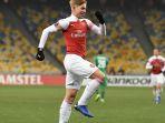 selebrasi-emile-smith-rowe-seusai-cetak-gol.jpg