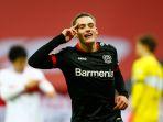 selebrasi-florian-wirtz-usai-mencetak-gol-untuk-bayern-leverkusen.jpg