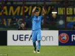 selebrasi-freddy-guarin_20150227_033655.jpg