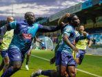 selebrasi-gol-akinfenwa-bersama-wycombe-wanderers-di-league-one.jpg