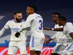 selebrasi-gol-benzema-ke-gawang-sevilla.jpg
