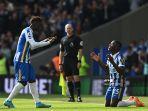 selebrasi-gol-caicedo-usai-bobol-gawang-manchester-united.jpg