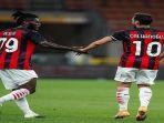 selebrasi-gol-dari-hakan-calhanoglu-bersama-kessie.jpg